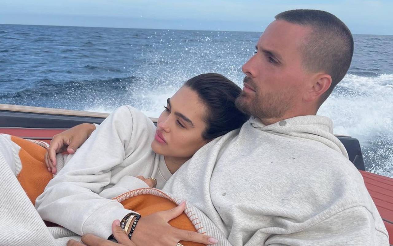 Amelia Hamlin Sang Pacar 'Murka' Usai Scott Disick 'Cemburu' Pada Kourtney Kardashian-Travis Barker