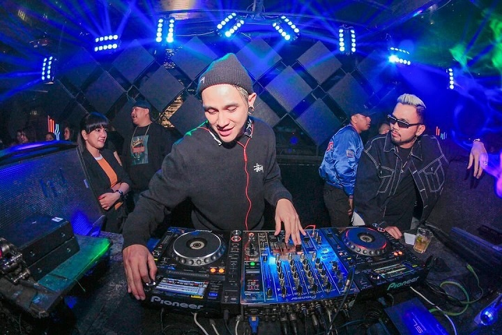 Melebarkan Sayap Sebagai DJ