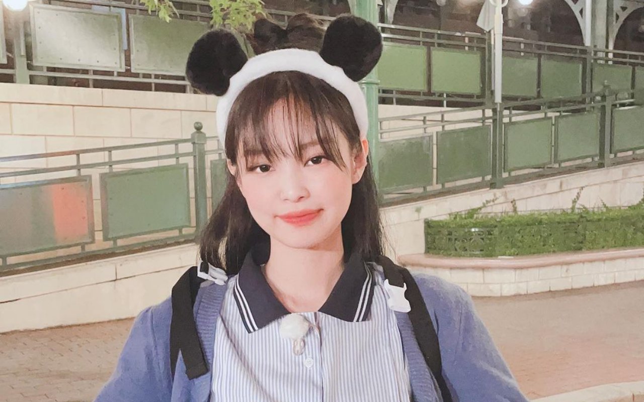 BLACKPINK terakhir kali menghadiri acara penghargaan pada 2019 lalu. Sehati dengan penggemar, Jennie mengaku juga merindukan acara penghargaan hingga mengungkap caranya obati kangen.