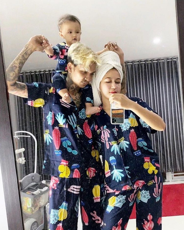 <i>Family man</i>