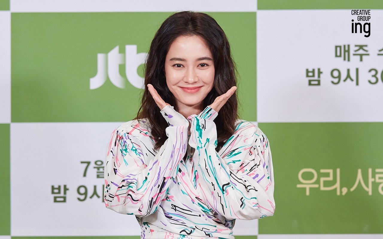 Song Ji Hyo Banjir Pujian Nari 'Rollin'' Brave Girls di Fanmeeting 'Running Man'