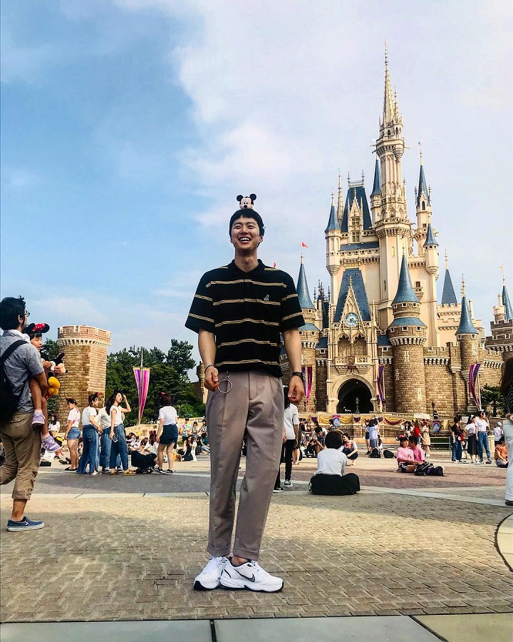 Outfit Kasual Kala Liburan