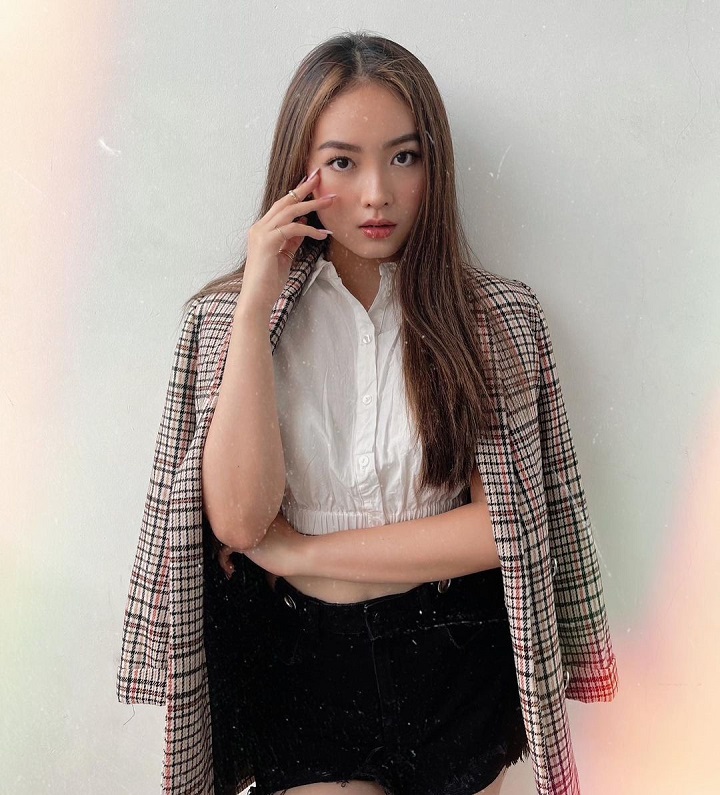 Kenakan OOTD <i>Stylish</i>