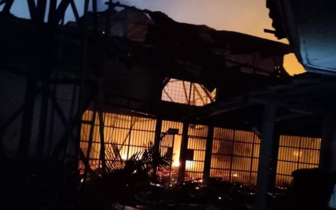 Keluarga Korban Lapas Tangerang Pertanyakan Pintu Sel Tidak Dibuka Saat Kebakaran