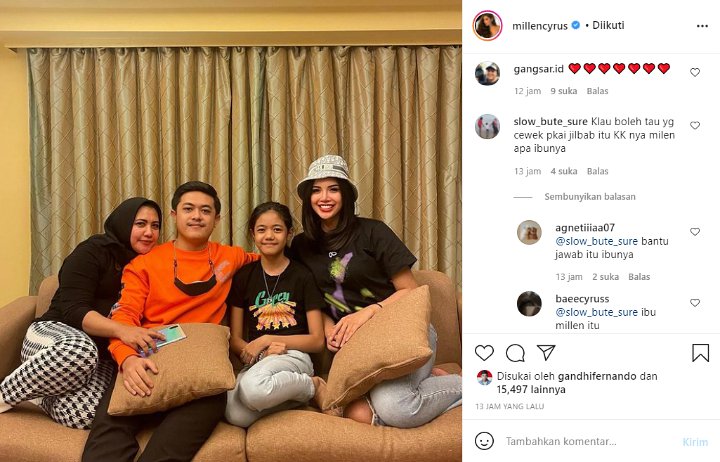 Millendaru Bagikan Foto Bareng Keluarga, Penampilan Sang Ibunda Jadi Sorotan