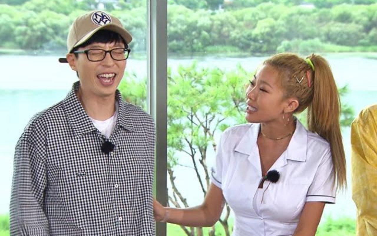 Gagal Diprank, Yoo Jae Seok Justru Tunjukkan Perhatian Manis pada Jessi di 'Jessi's Showterview'