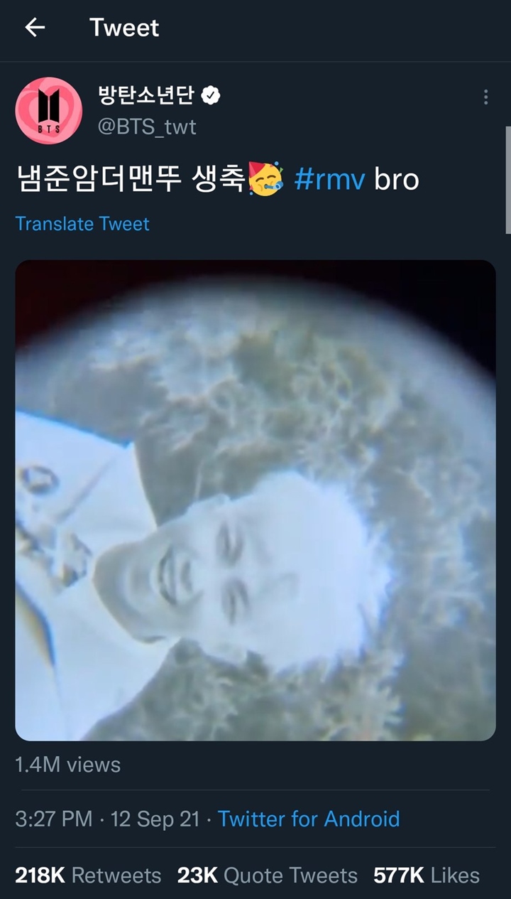 Comeback Medsos, V BTS Posting Selamat Ultah RM Lewat Video Lucu
