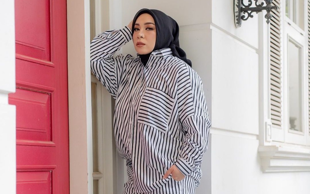 Reaksi Melly Goeslaw Usai Lagu 'Cinta' Viral dengan Versi Beda, Sosok Ini Malah Jadi Sorotan