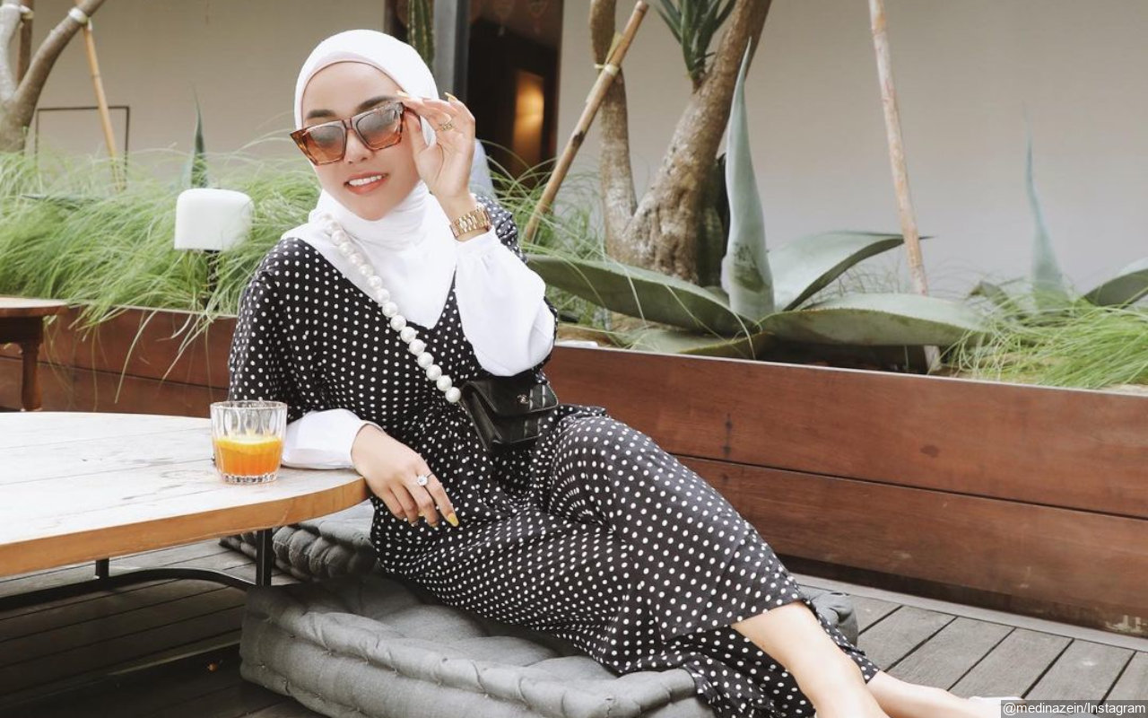 Medina Zein Tampil Funky Ngode Siap 'Bunuh' Haters, Teman SMP Kuliti Sifat Asli?