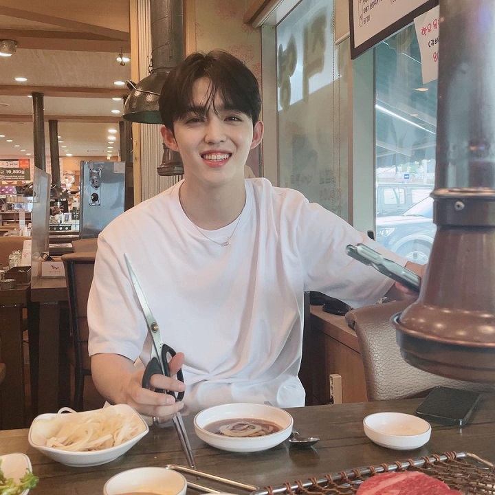 Pancarkan Aura <i>Boyfriend Material</i>