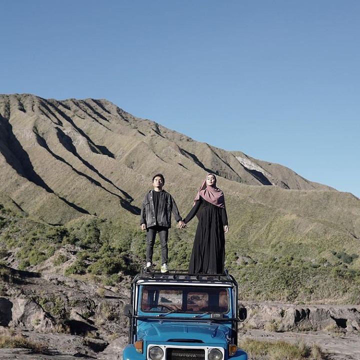 Momen berduaan di wisata Bromo 