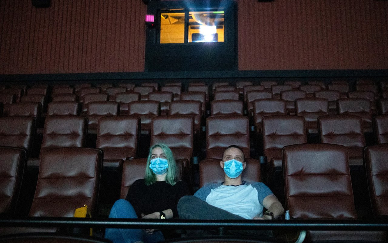 Bioskop Buka Lagi, Tapi Dilarang Ngemil Hingga Anak-Anak Tak Boleh Masuk
