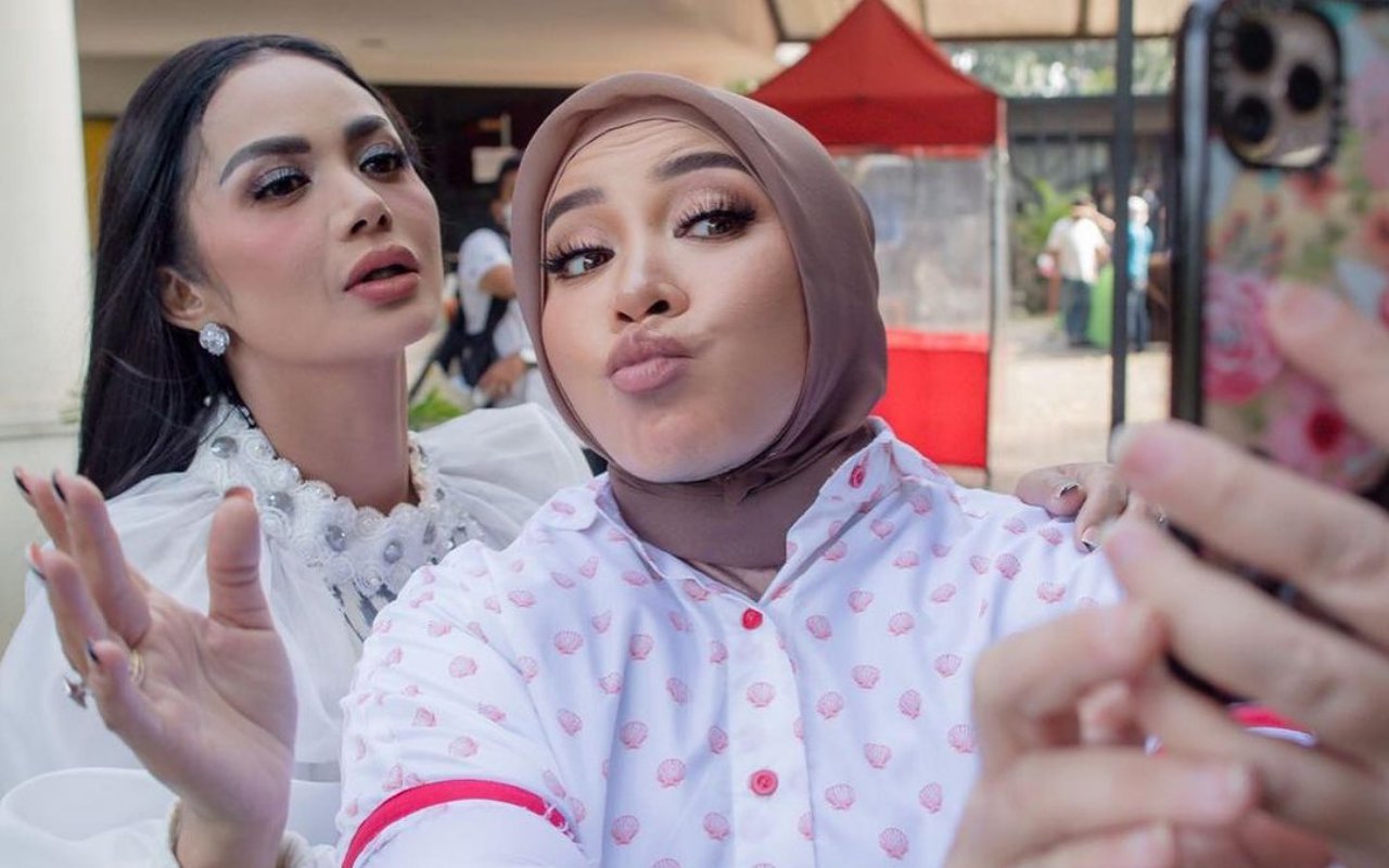 Manisnya Cara Melly Goeslaw Bicara Soal Persahabatan Lama dengan Krisdayanti, Ada Perubahan?