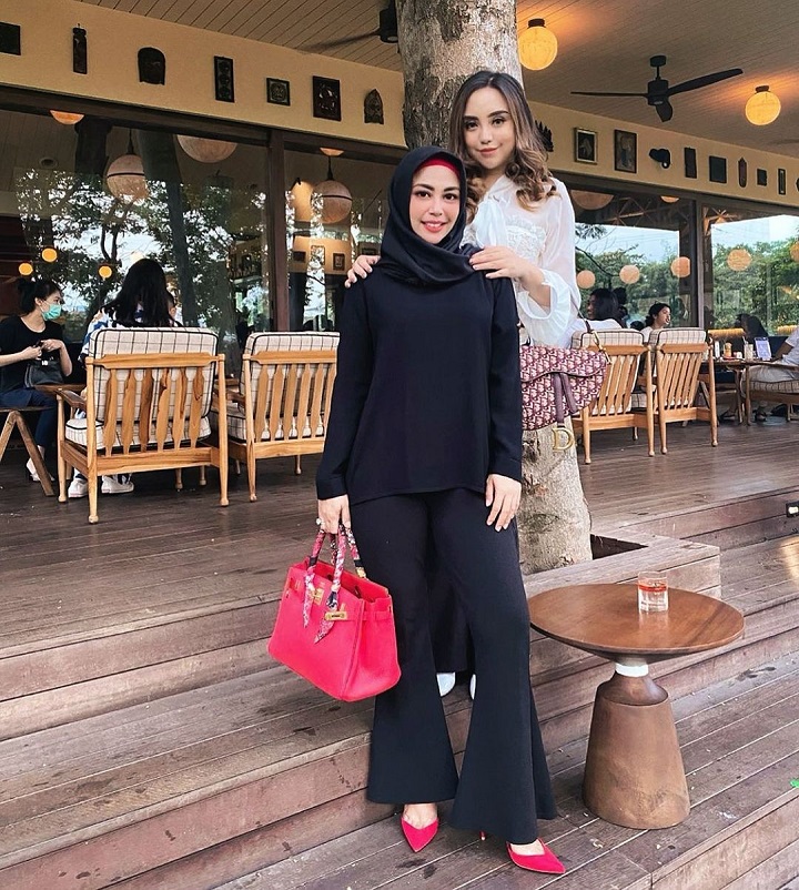 Bak Kakak Adik Dengan Sang Ibu