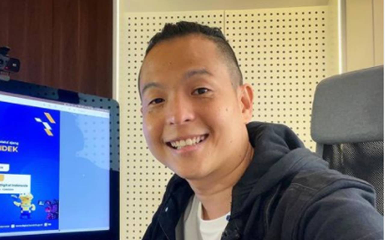 Ernest Prakasa Soroti Aksi Netter Sebar Komentar Jahat Demi Di-notice Idola, Tegas Ingatkan Hal Ini