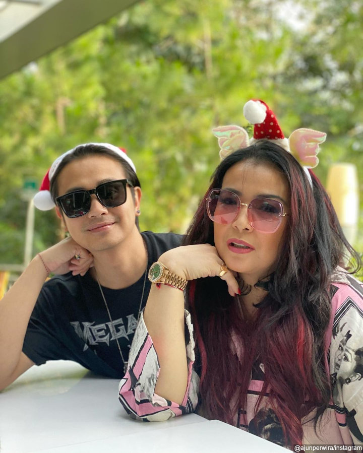 Momen <i>uwu</i> rayakan natal
