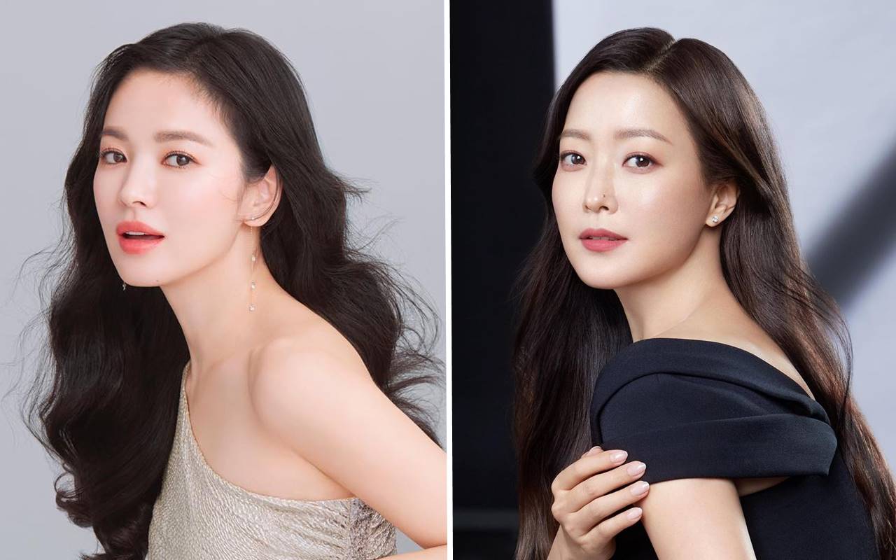 Kedua sahabat yang tengah disibukkan dengan masing-masing drama terbarunya kembali menunjukkan dukungan satu sama lain dimana giliran Song Hye Kyo yang memberi kejutan untuk Kim Hee Sun.