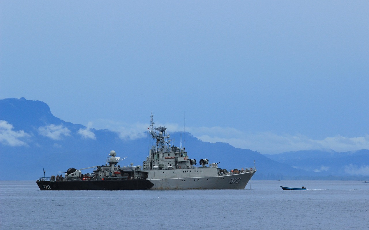 Kapal Tiongkok Seliweran di Laut Natuna, TNI AL Kerahkan KRI Patroli 2…
