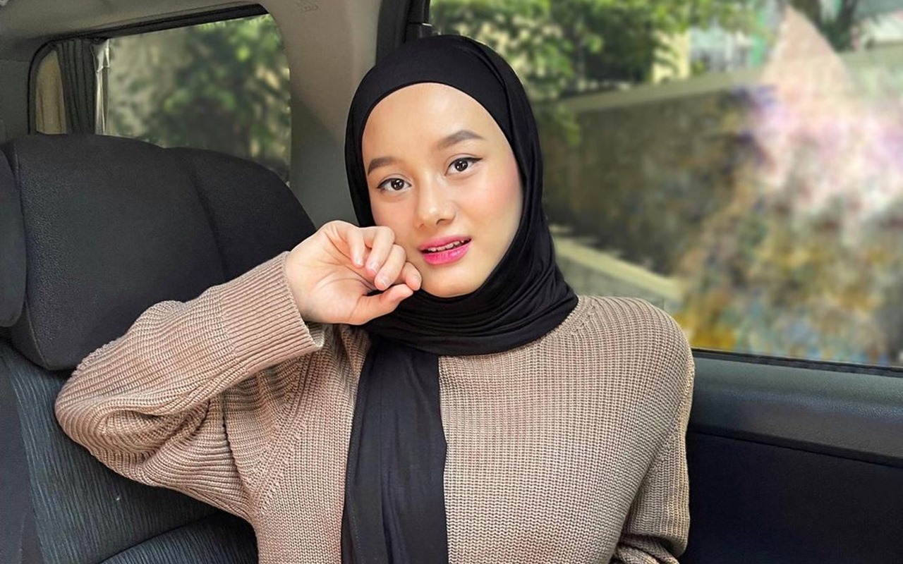 Dinda Hauw Jajal Makeup 'Galak' Tetap Dipuji Cantik, Ungkap Peran Rey Mbayang di Baliknya