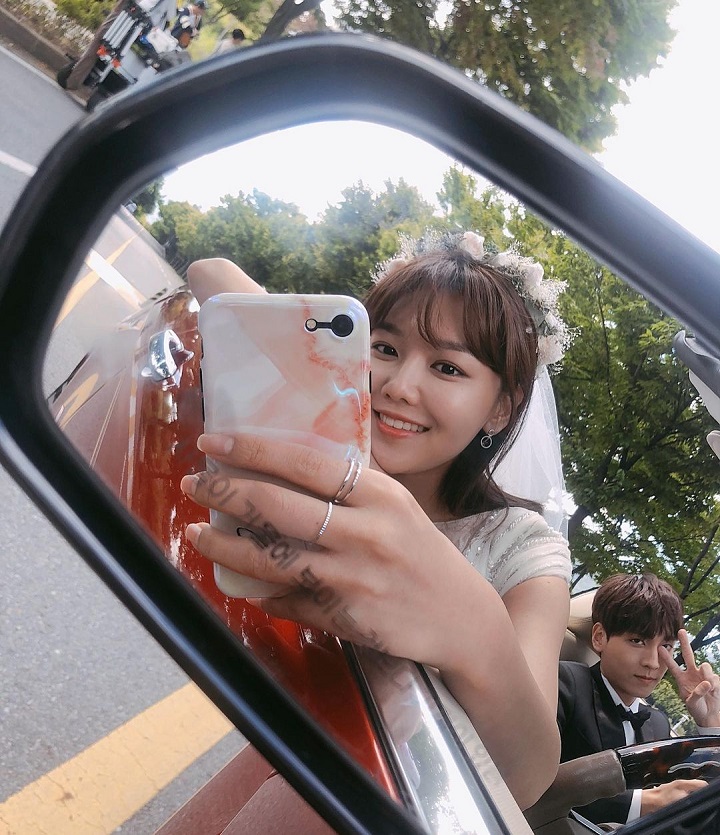 Potret <i>Mirror Selfie</i> Unik