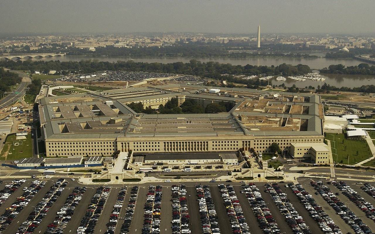 Pentagon Minta Staf Segera Lapor Jika Tiba-Tiba Alami Gejala Sakit 'Aneh'