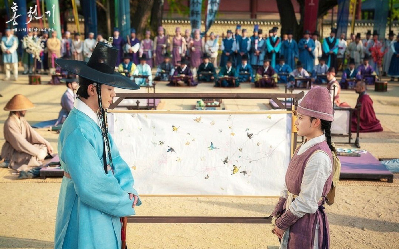 Syuting Ciuman 'Red Sky', Ahn Hyo Seop Bikin Kim Yoo Jung Ngakak Karena Buat Kesalahan Kocak Ini