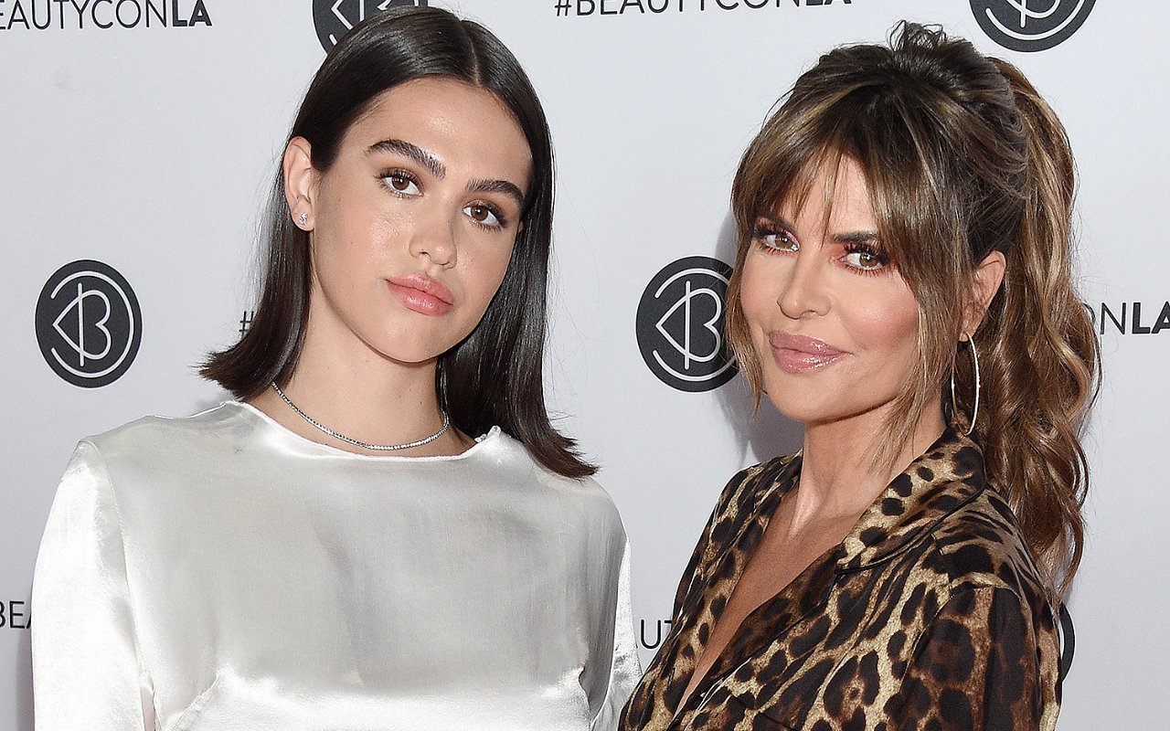 Lisa Rinna Ibunda Amelia Gray Beri Reaksi Menohok Usai Dianggap Bersikap Kejam Pada Scott Disick