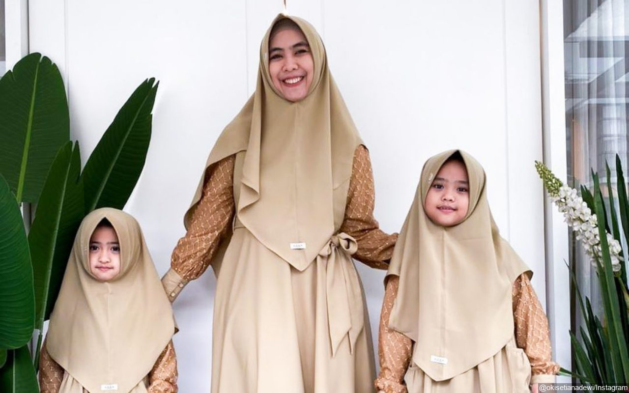 Gaya 'Fashion' Tak Biasa Anak-anak Oki Setiana Dewi Bikin Gemas Maksimal