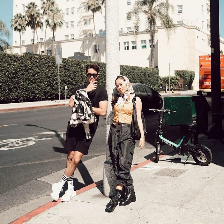 Gaya <i>fashion</i> selalu <i>on point</i>