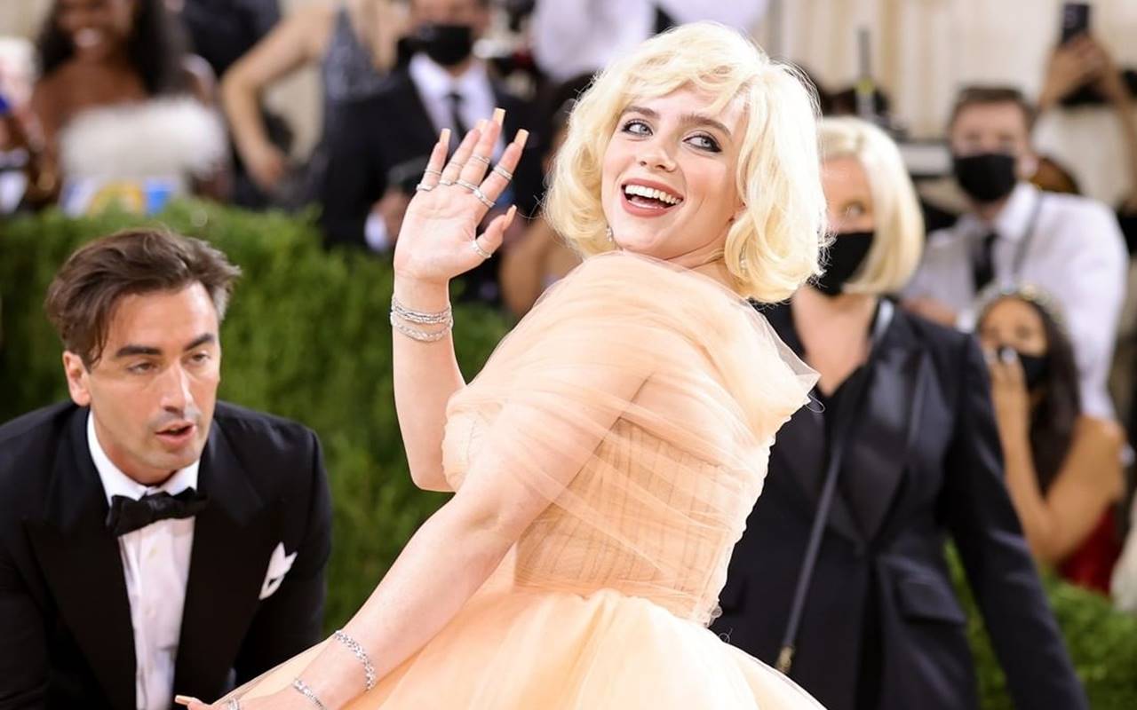 Billie Eilish Butuh Banyak Pertimbangan Untuk Tampil Feminin di Met Gala 2021, Yakin Karena Hal Ini