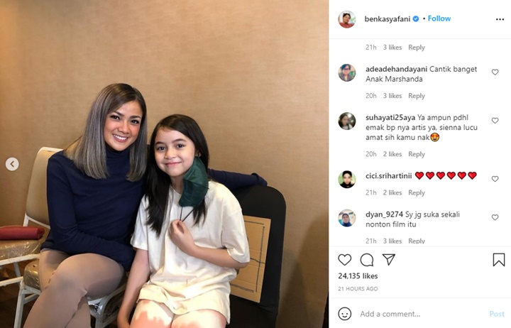 Fans Berat, Putri Cantik Ben Kasyafani Nangis Sesenggukan Perdana Ketemu Nirina Zubir