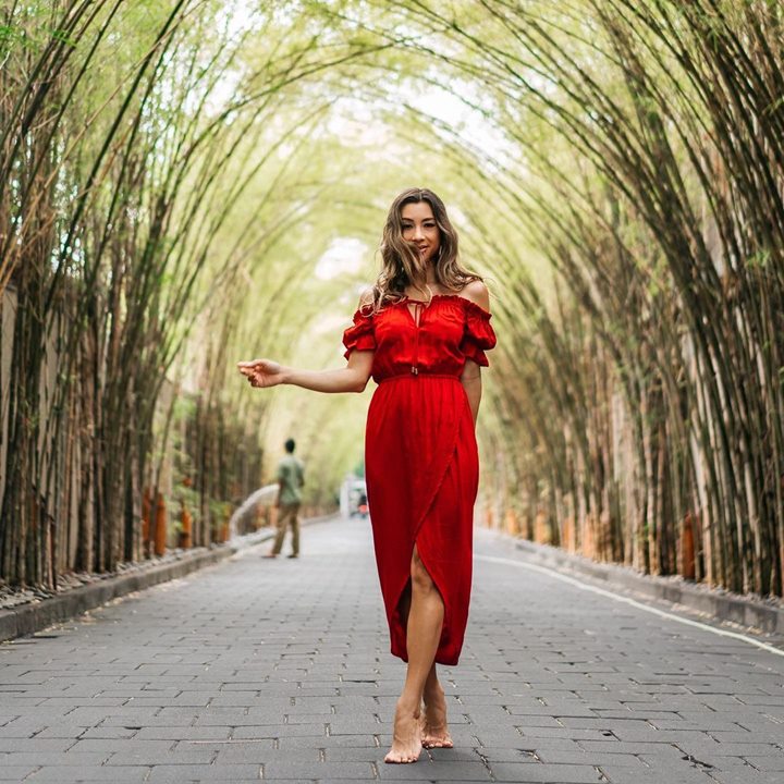 <i>Stunning in red</i>