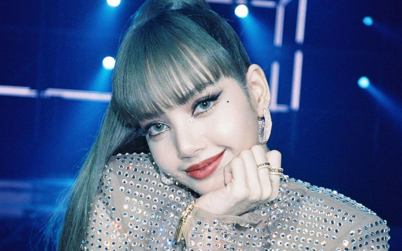 Lisa BLACKPINK Buka-Bukaan Soal Susahnya Jadi Trainee YG di Usia 14 Tahun