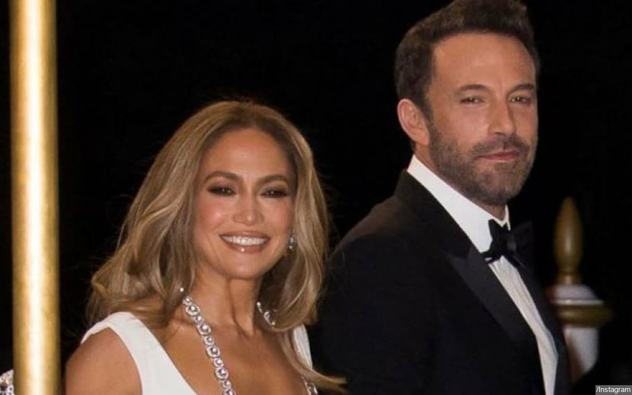 Dikenal Tertutup, Ben Affleck Buka-Bukaan Soal Hubungan Asmaranya Dengan Jennifer Lopez