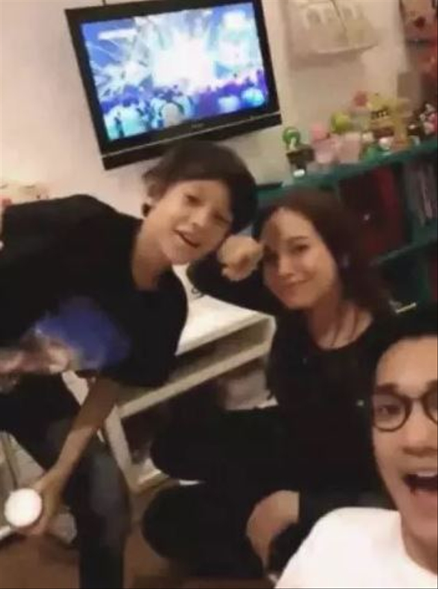Afgan dan Rossa serta anak Rossa, Rizky