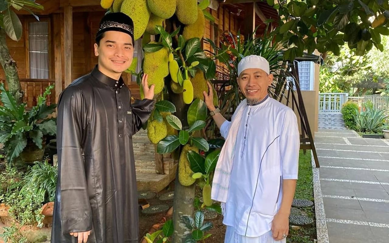 Alvin Faiz Temui Sahabat Ustaz Arifin Ilham Diduga Soal Audit Dana Umat, Sifat Zalim Dikuliti?