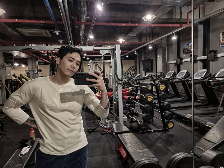 Hobi <i>Workout</i> Di <i>Gym</i>