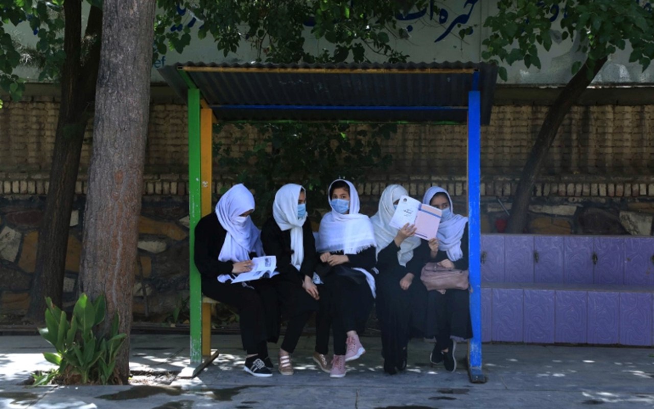 Taliban Janji Akan Segera Izinkan Siswi Kembali ke Sekolah Usai Banyak Diprotes