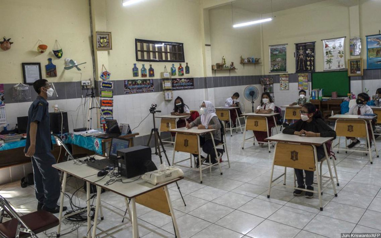 Komisi X DPR Sebut Munculnya Klaster COVID-19 Pada Sekolah Jadi Bahan Evaluasi, Bukan Tunda PTM