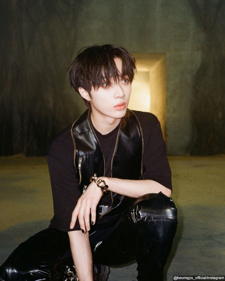 Boemgyu Tampil beda dengan rambut pendek