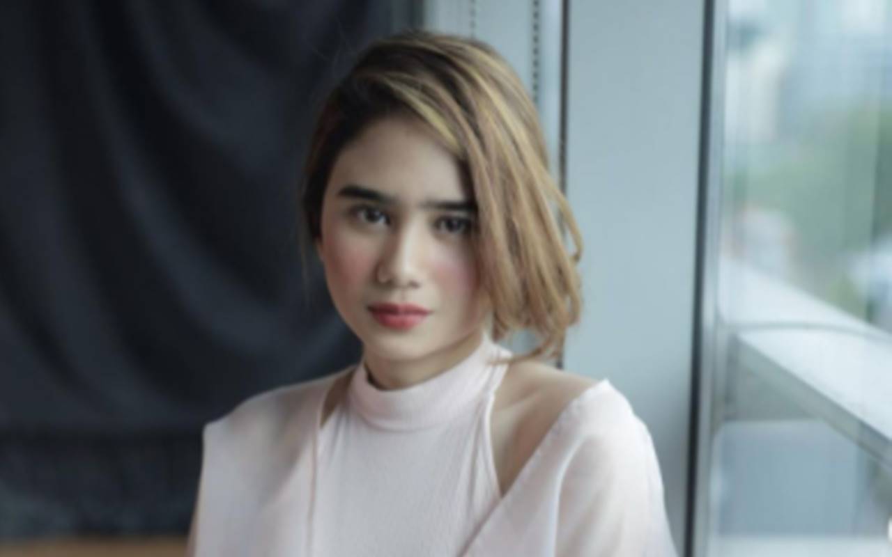 Tissa Biani Rilis MV 'Atas Nama Cinta' Versi Remake, Tunjukkan Pengorbanan Sepasang Kekasih