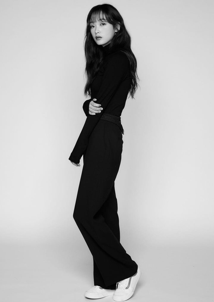 Kece dengan <i>outfit</i> serba hitam
