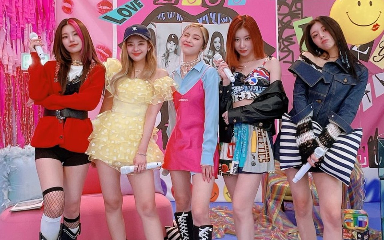 Netizen Komentari Ranking Lagu 'LOCO' ITZY yang 'Jeblok' di Chart Musik