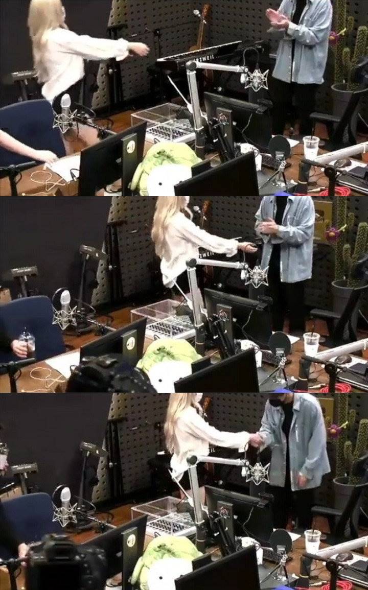 Momen Canggung Baek Yerin dan Young K DAY6 Bersalaman Dinilai Bak Dua Budaya Berbeda