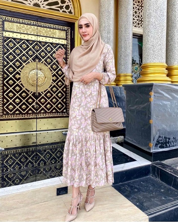 Cantik dengan hijab