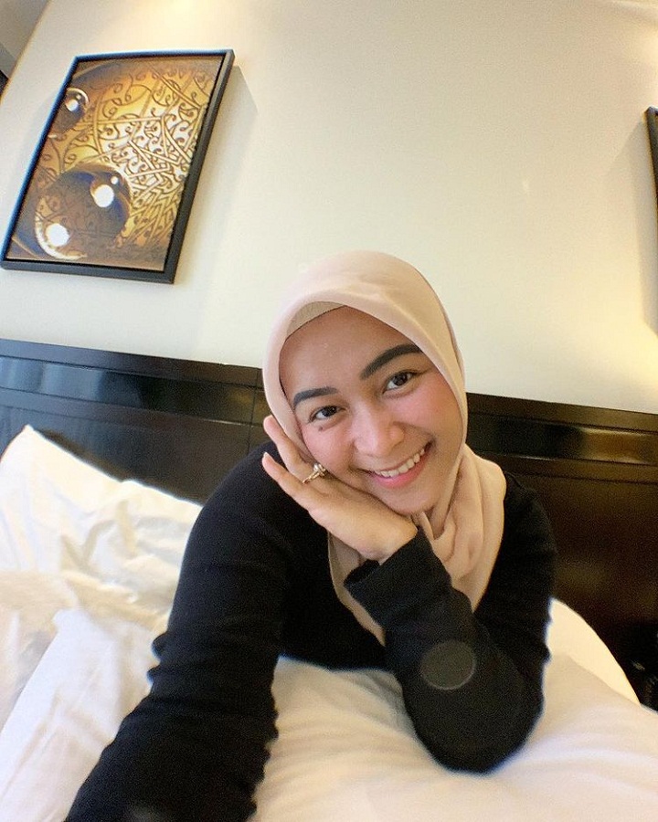 Cantik dengan hijab