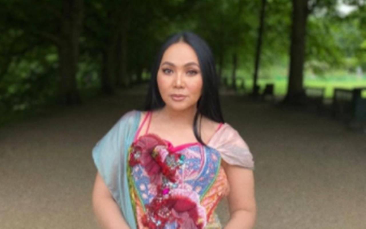 Dewi Gita Ungkap Cinta ke Sang Putri Lewat Lagu 'Anakku', Kado Ultah ke-20 Tahun