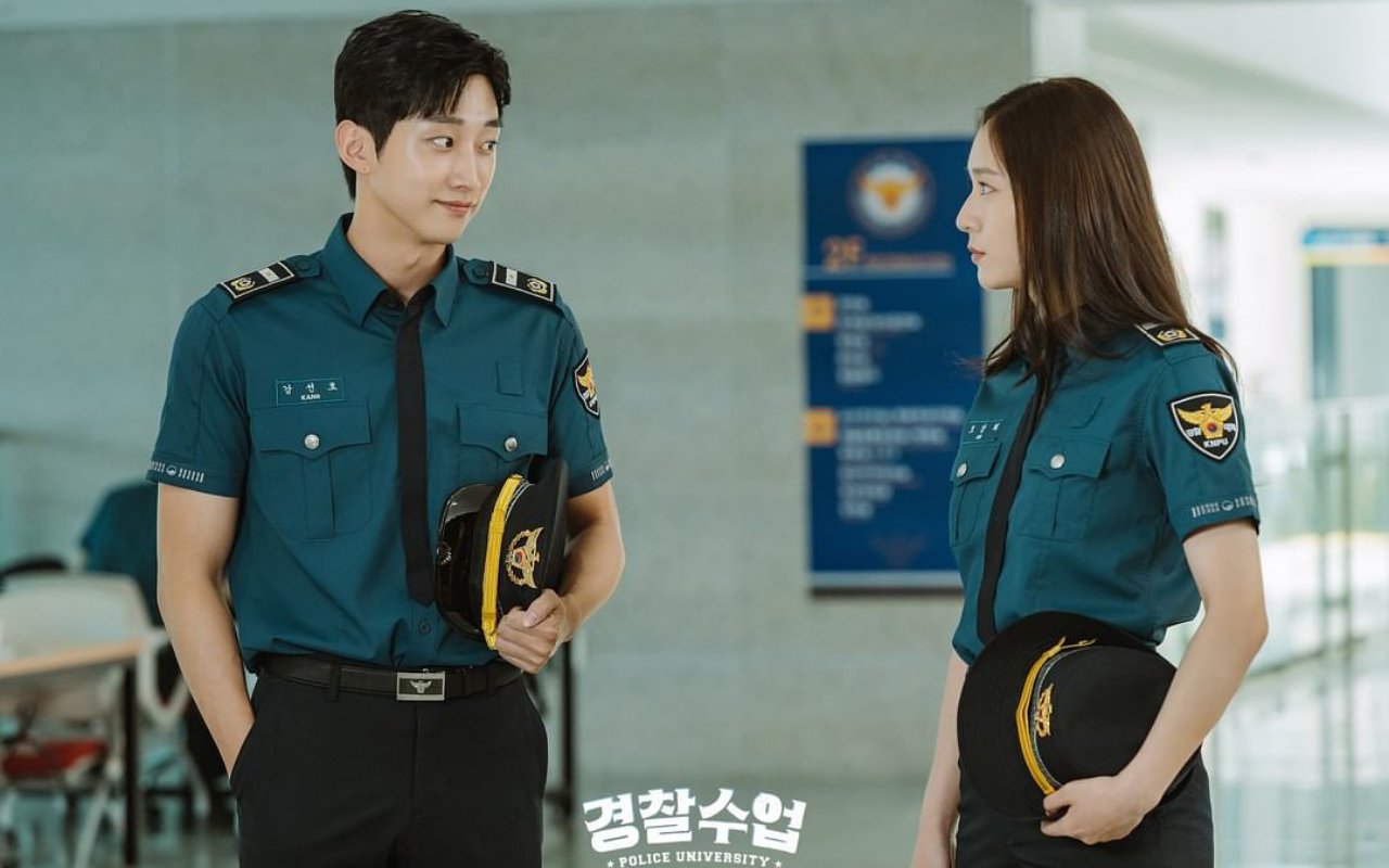 Begini Komentar Pilu Jinyoung B1A4 Saat Syuting Adegan Putus dengan Krystal di 'Police University'