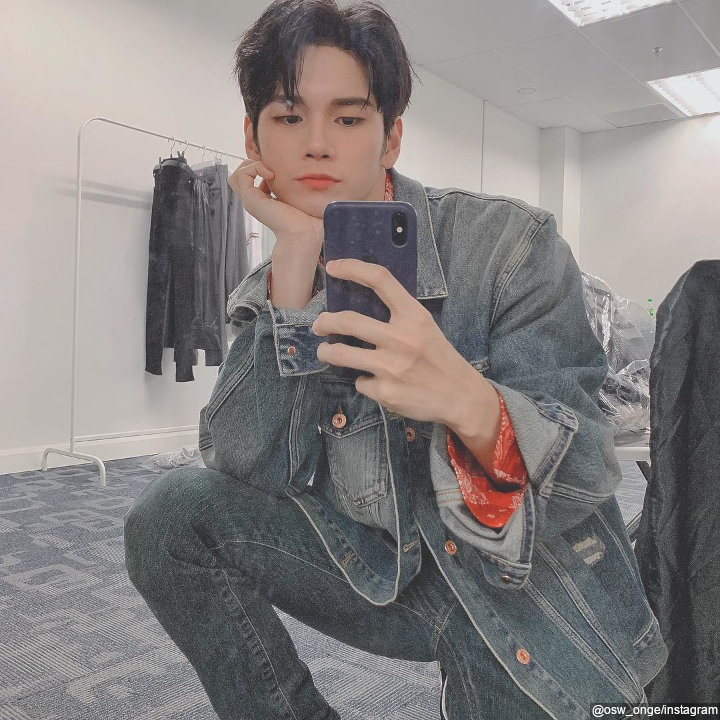 <i>Mirror selfie</i> ganteng