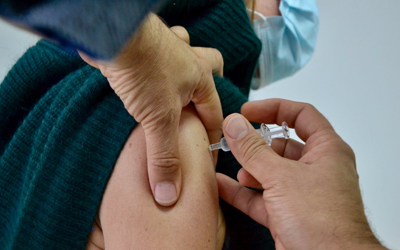 Survei Ungkap 70 Persen Warga Tolak Booster Vaksin COVID-19 Berbayar, Kemenkes Buka Suara